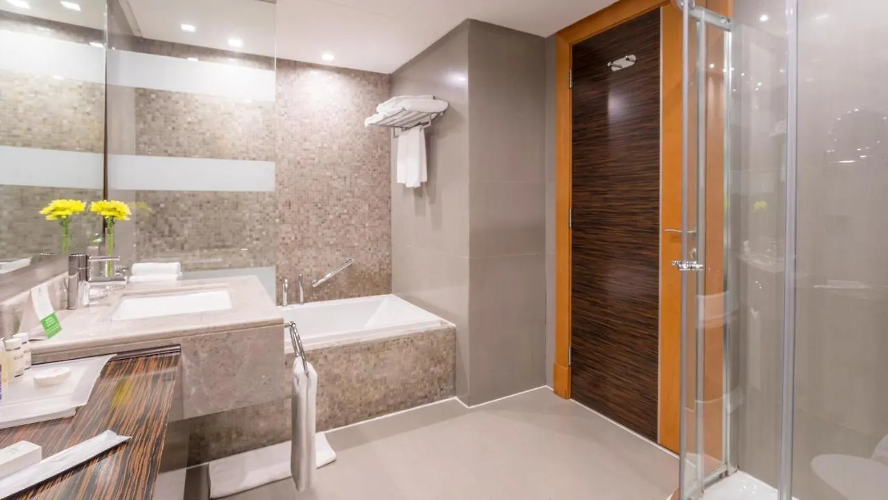 Hotel Holiday Inn Jeddah Gateway By Ihg