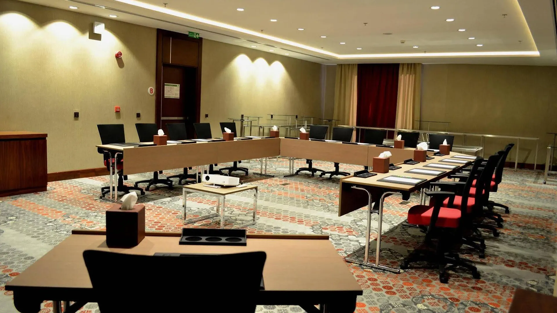 Hotel Holiday Inn Jeddah Gateway By Ihg