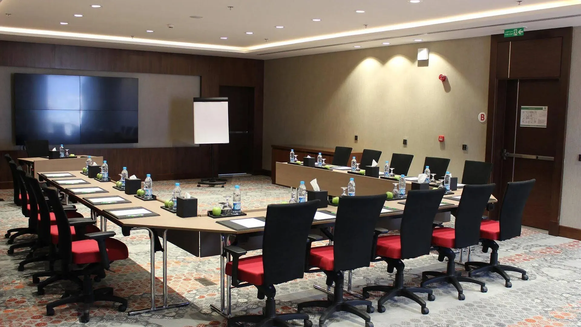 Holiday Inn Jeddah Gateway By Ihg Hotel
