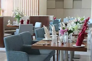 Hotel Holiday Inn Jeddah Gateway By Ihg