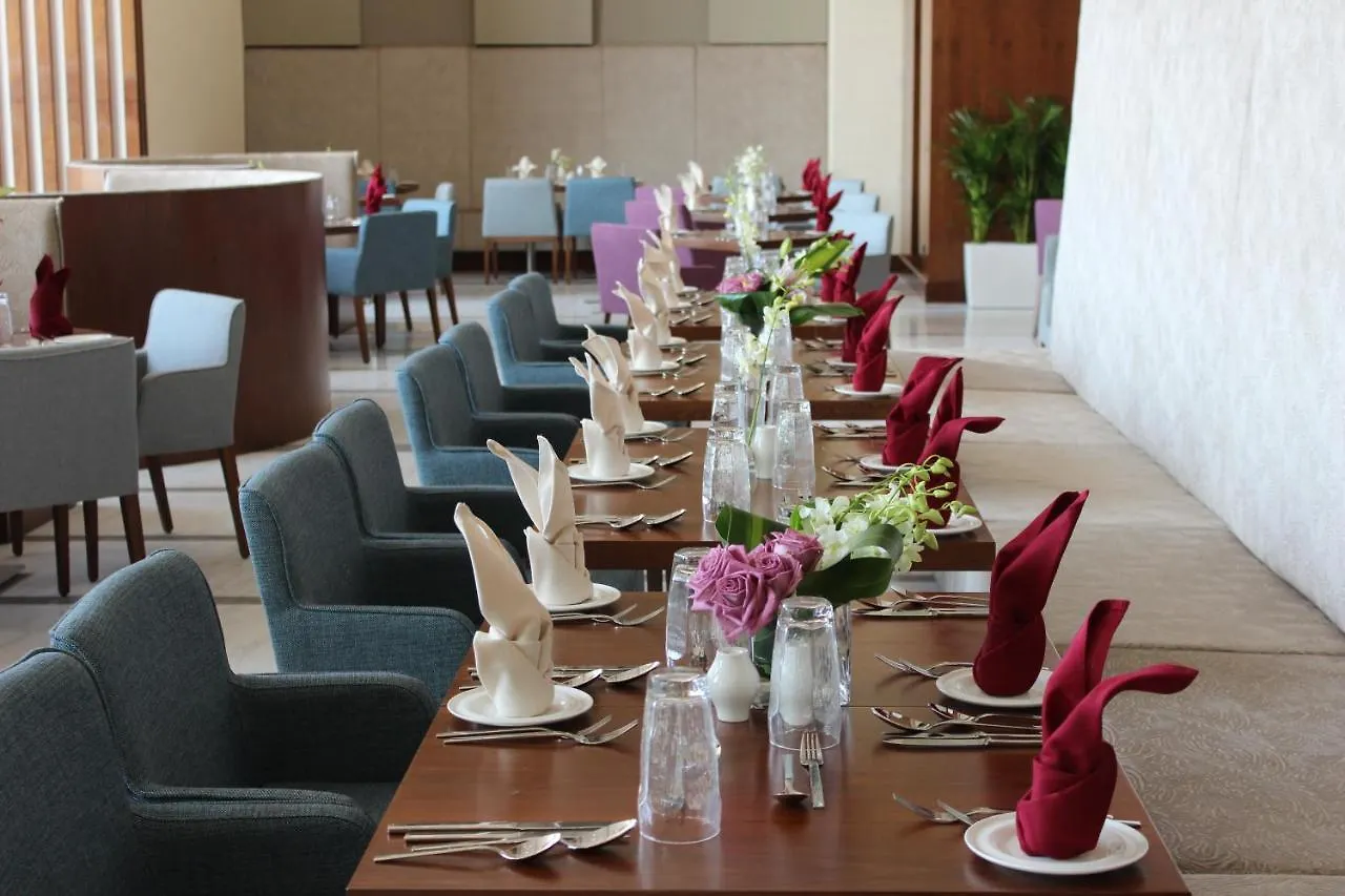 Holiday Inn Jeddah Gateway By Ihg Hotel